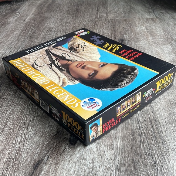 Elvis 1000 Piece Puzzle - Picture 3 of 5